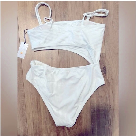 Ribbed One-Shoulder Cut-Out One-Piece Shade & Shore™ Swimsuit | Size SMALL NWOT - Picture 1 of 8